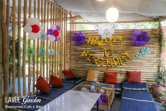 Lavee Garden Restaurant Cafe & Bar